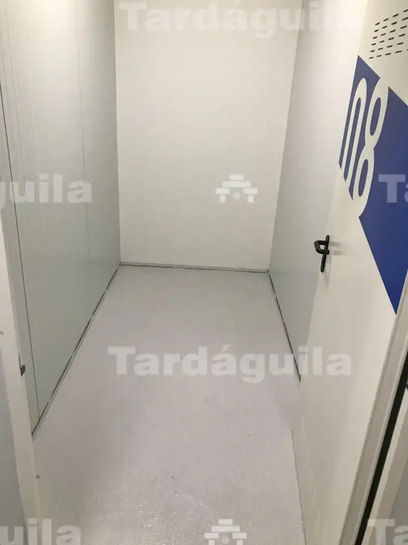 Bedroom of Storage room for sale in Salamanca