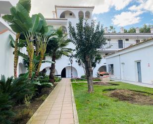 Exterior view of Flat for sale in Estepona  with Air Conditioner and Swimming Pool