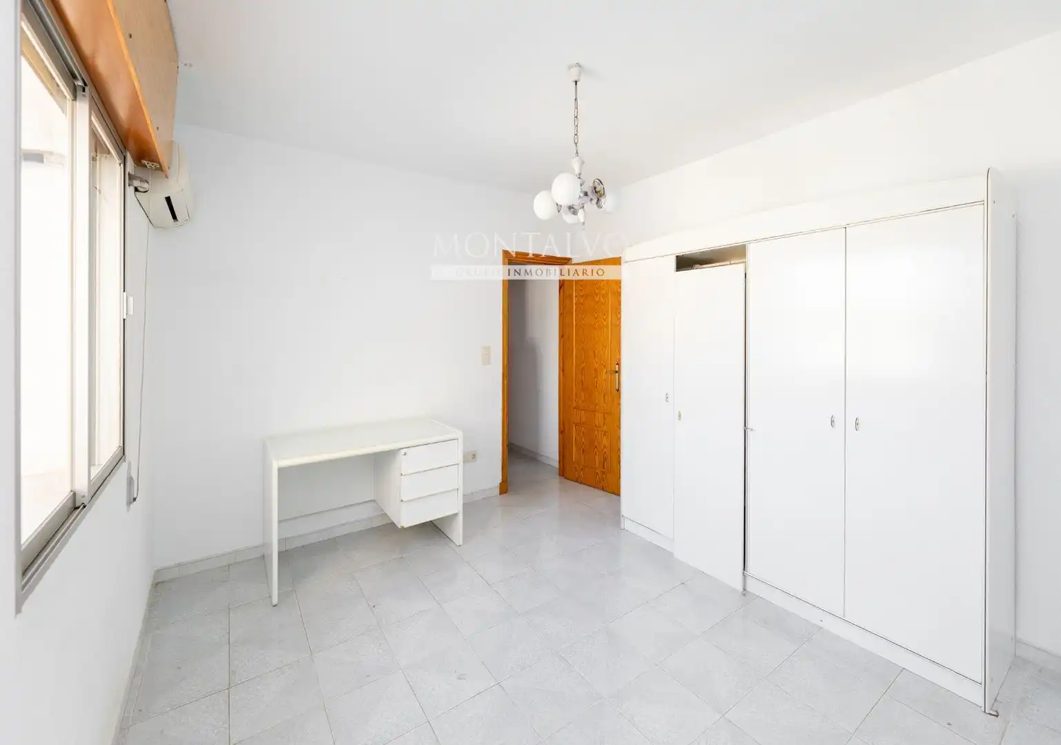 Dormitori de Casa o xalet en venda en Atarfe