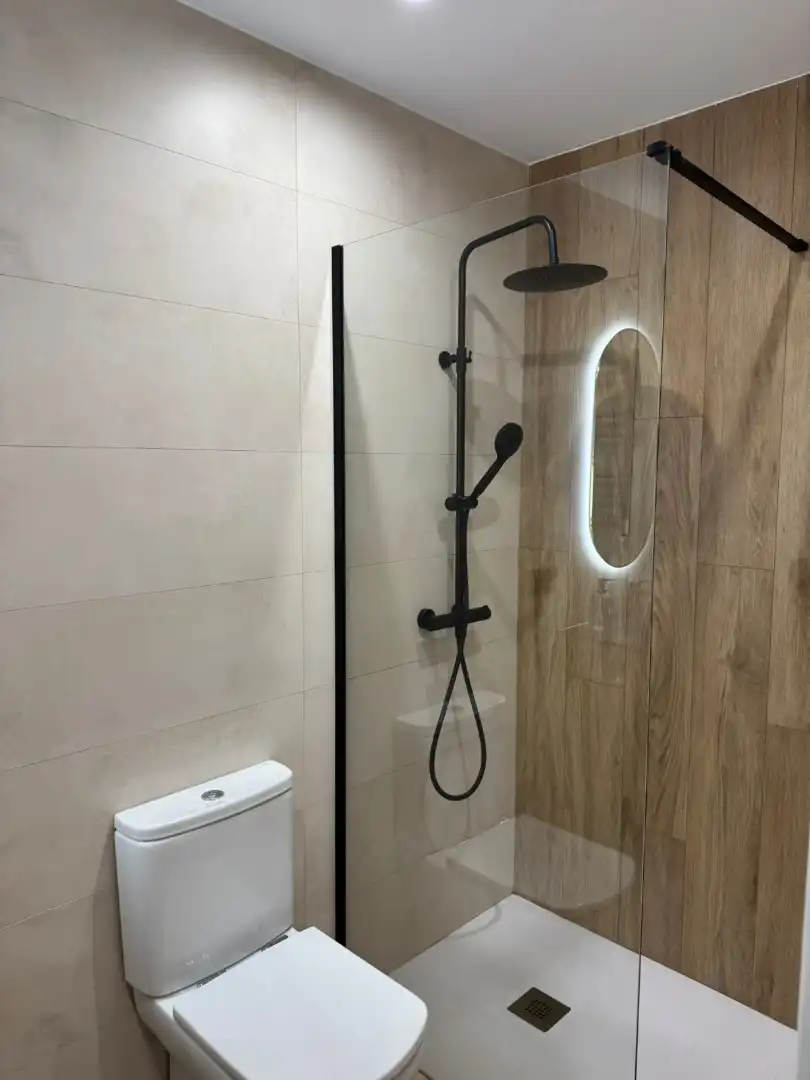 Baño de Estudio en venta en Salamanca con Aire acondicionado, Calefacción y Amueblado