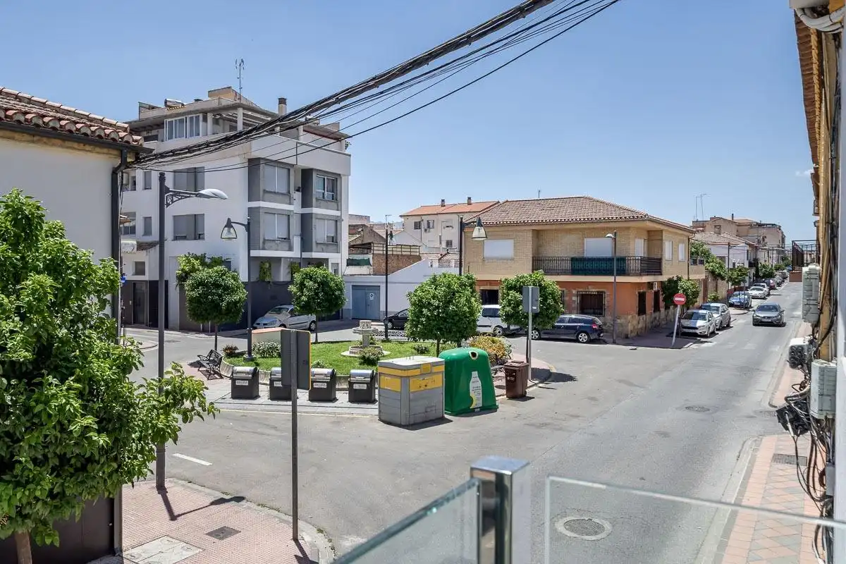 Vista exterior de Casa o chalet en venta en Armilla con Aire acondicionado y Terraza