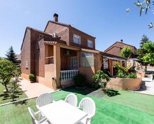 Garden of House or chalet for sale in Arroyomolinos (Madrid)  with Air Conditioner, Heating and Private garden
