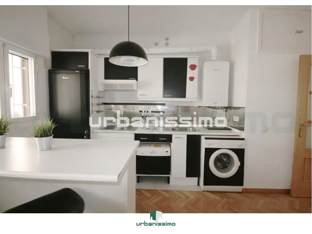 Apartament de lloguer a Esperanza Sánchez Carrascosa, Valdeacederas