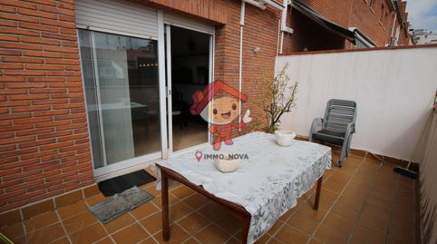 Foto 4 de Casa adosada en venda a Carrer Joaquim Torres García, Vista Alegre, Mataró