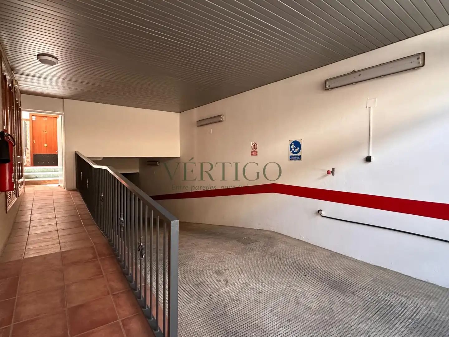Parking de Piso en venta en Dos Hermanas con Aire acondicionado y Trastero