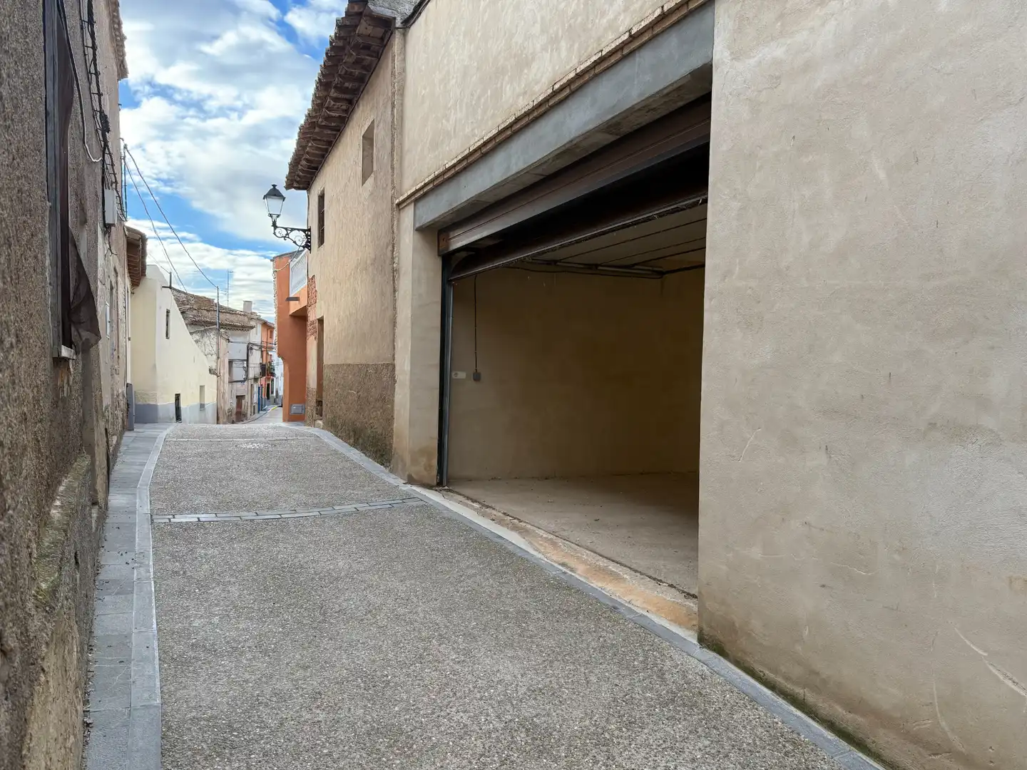 Aparcament de Casa o xalet en venda en Calatorao amb Calefacció, Jardí privat i Terrassa