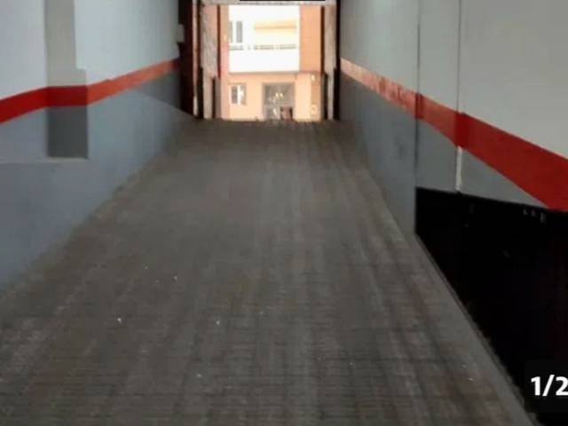 Garaje en Alquiler en Calle de la Infanta Mercedes, 107 en Castillejos - Cuzco