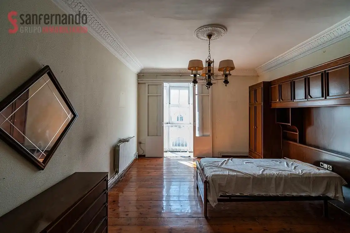 Habitación de Piso en venta en Santander con Calefacción y Balcón