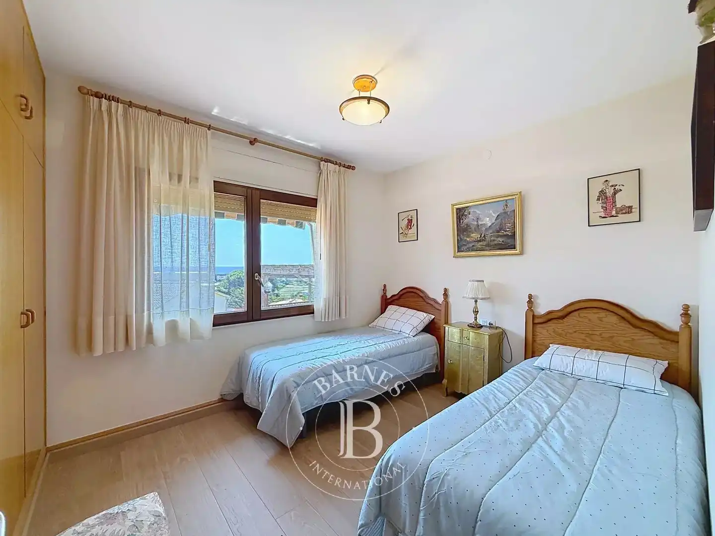 Dormitori de Casa o xalet en venda en Santa Susanna amb Aire condicionat, Calefacció i Jardí privat