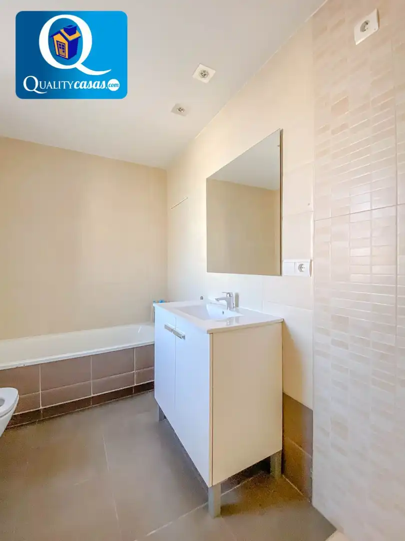 Baño de Casa o chalet en venta en Mutxamel con Aire acondicionado, Calefacción y Terraza