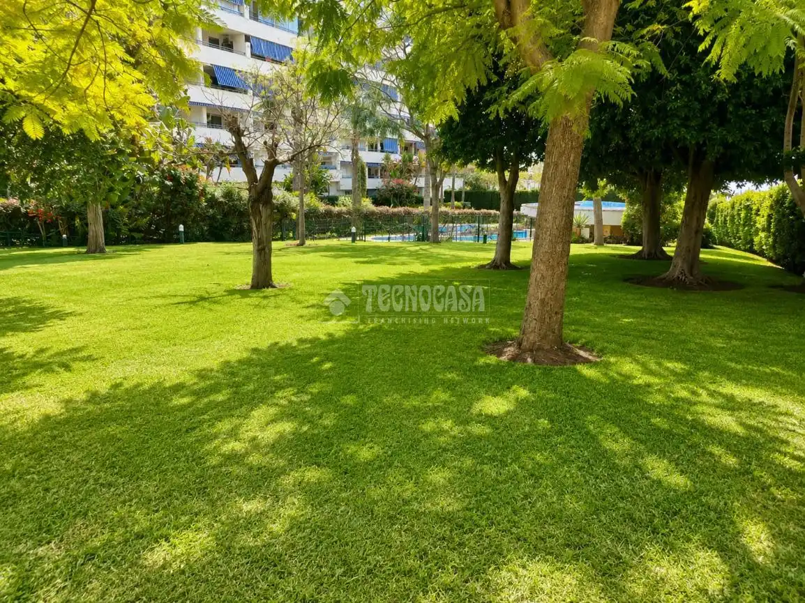 Jardí de Pis en venda en Marbella amb Traster i Piscina comunitària