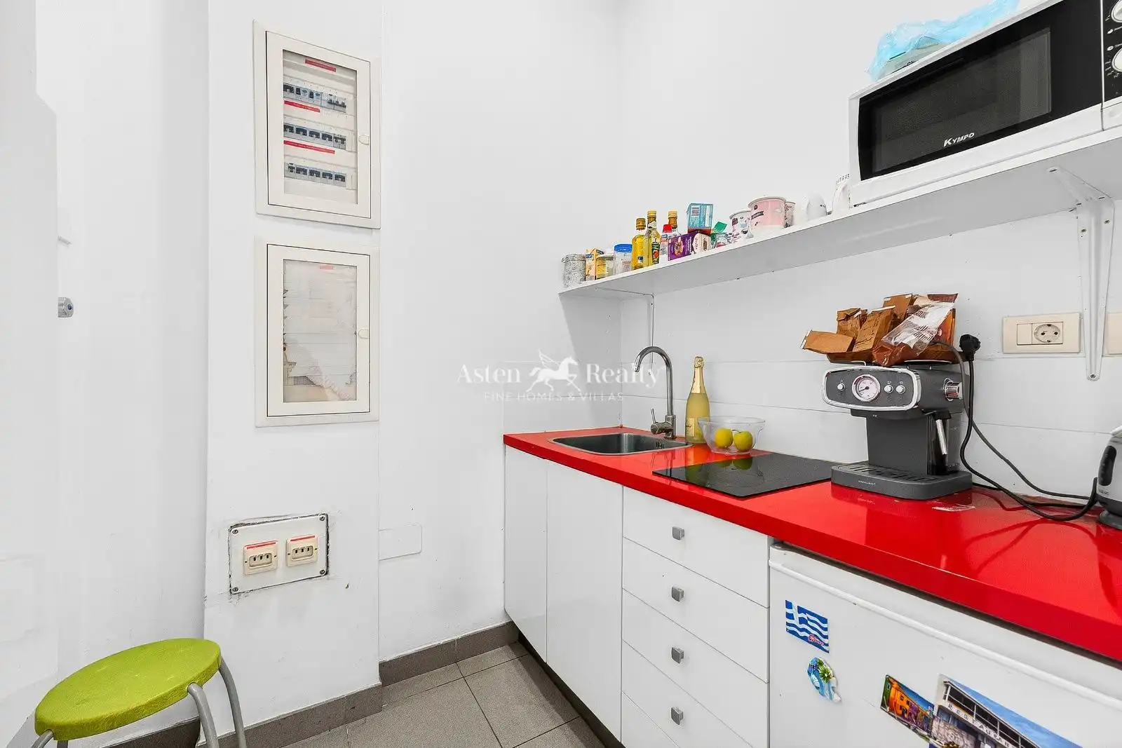 Kitchen of Commercial properties for sale in Arona  with Air Conditioner, Furnished and Internet