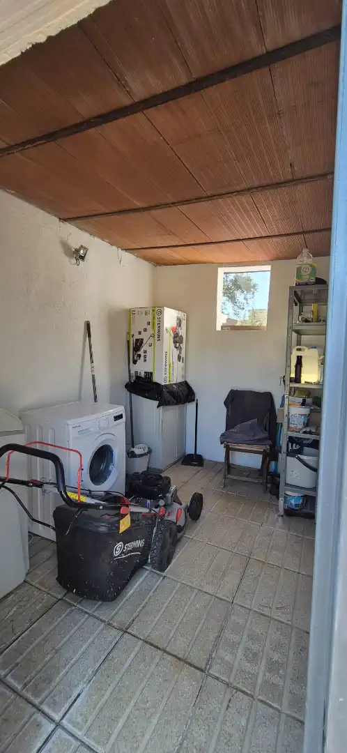 Haus oder Chalet zum Verkauf in Badajoz mit Privatgarten, Terrasse und Abstellraum