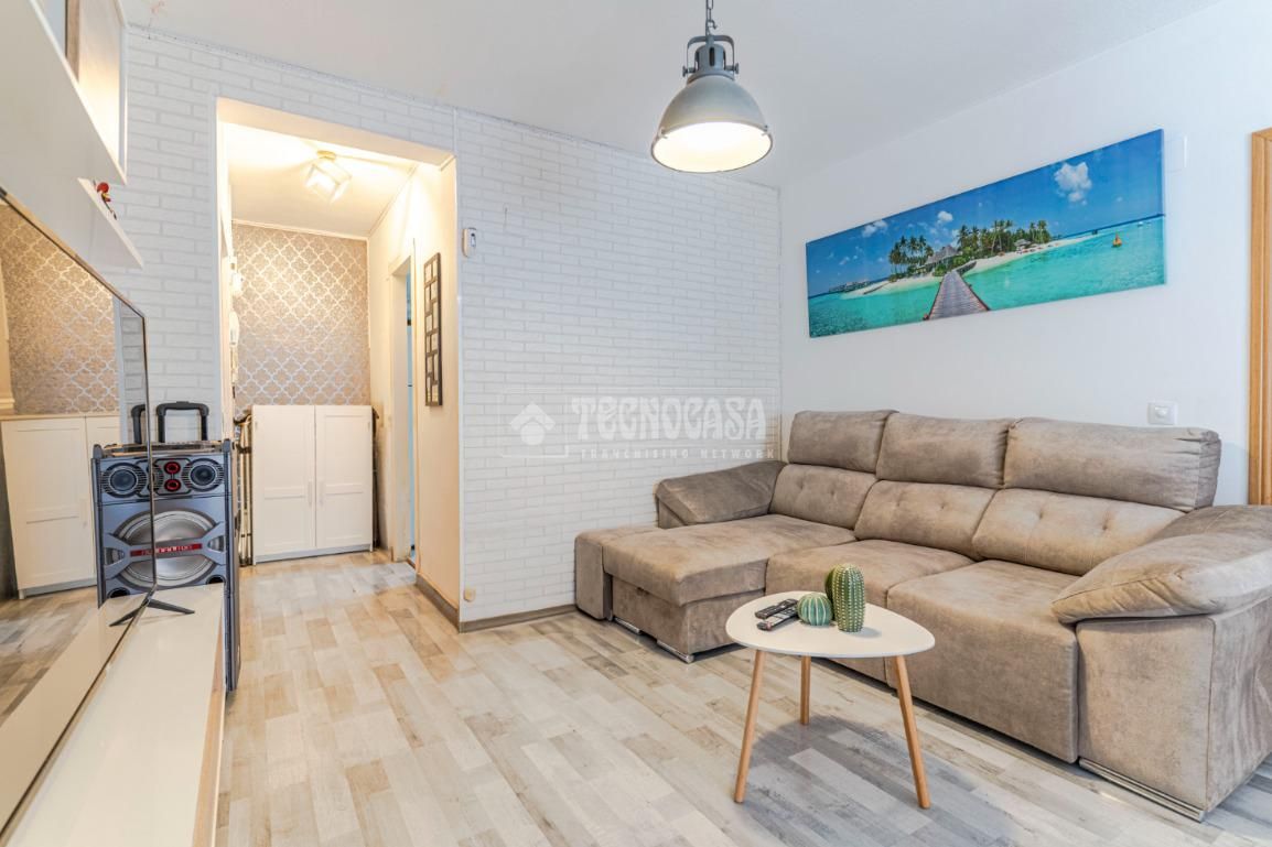 Sala de estar de Piso en venta en  Granada Capital