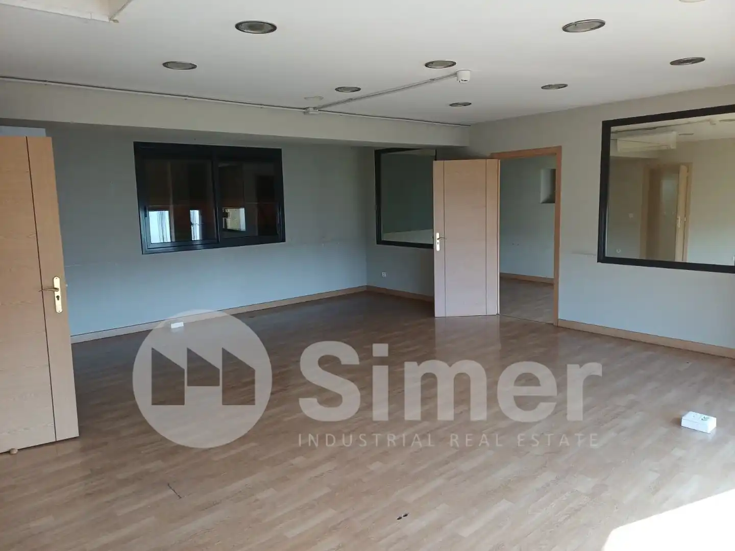 Nave industrial de alquiler en Ripollet
