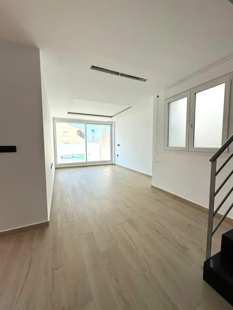 Villa mit Pool zum Verkauf in Nueva Torrevieja - Aguas Nuevas, imagen 4