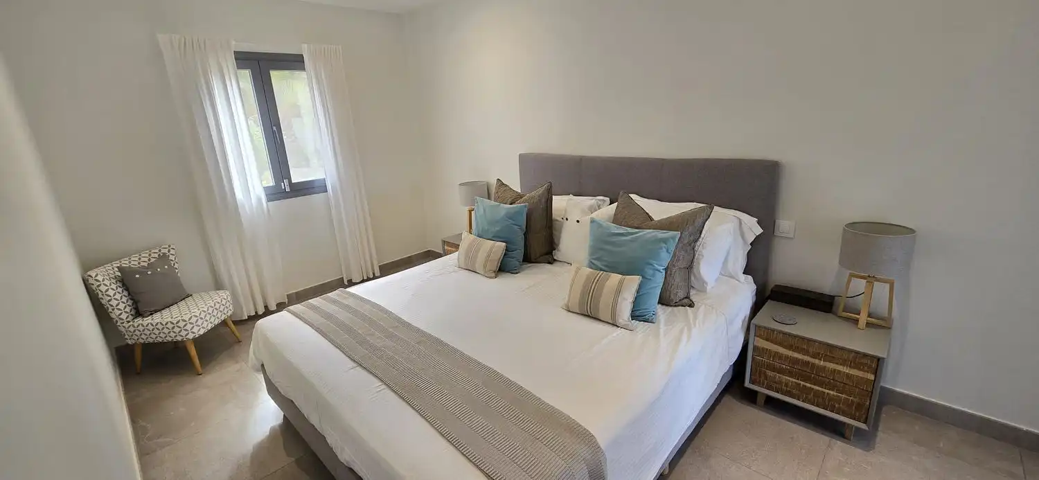 Habitación de Casa o chalet en venta en Calvià con Aire acondicionado, Calefacción y Jardín privado