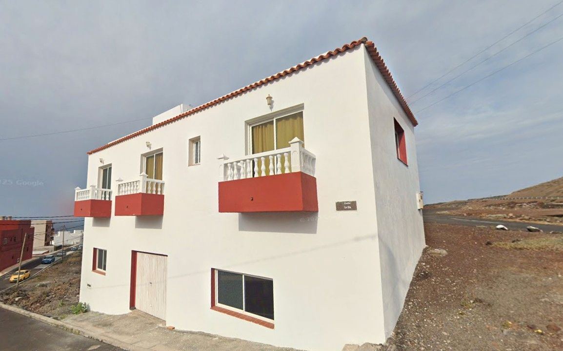 Vista exterior de Casa o xalet en venda en El Pinar de El Hierro amb Terrassa, Traster i Balcó