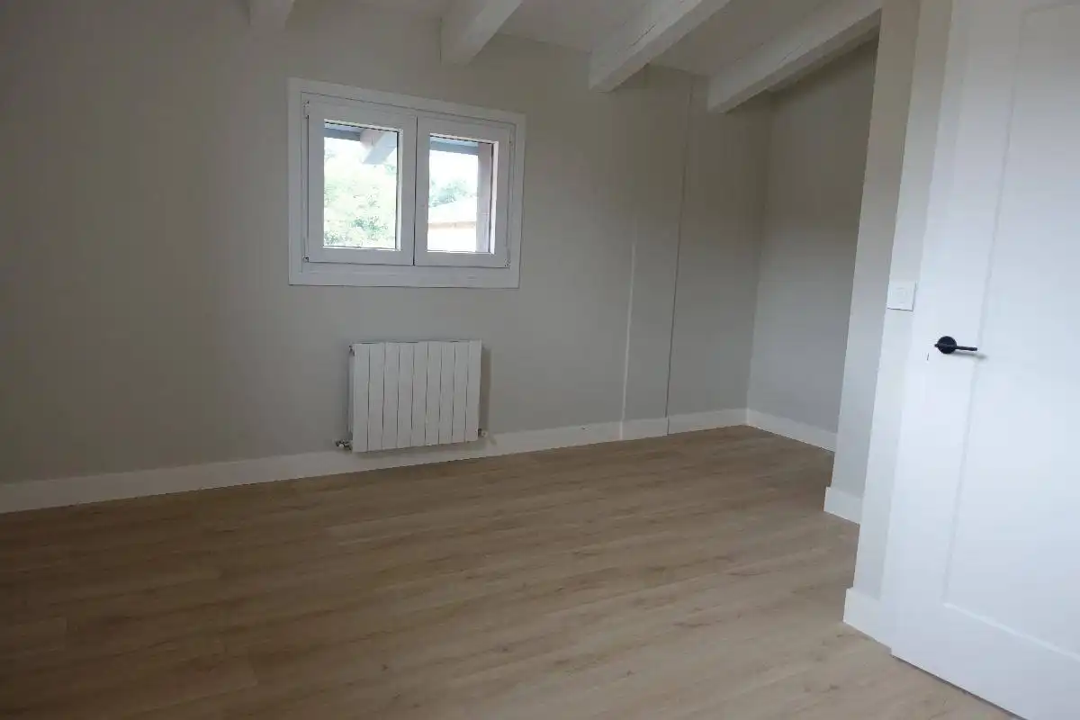 Habitación de Piso en venta en Castro-Urdiales con Calefacción, Jardín privado y Balcón