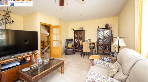 Foto 5 de Casa adosada en venta en Calle Ana Maria Matute, La Zubia Ciudad, La Zubia