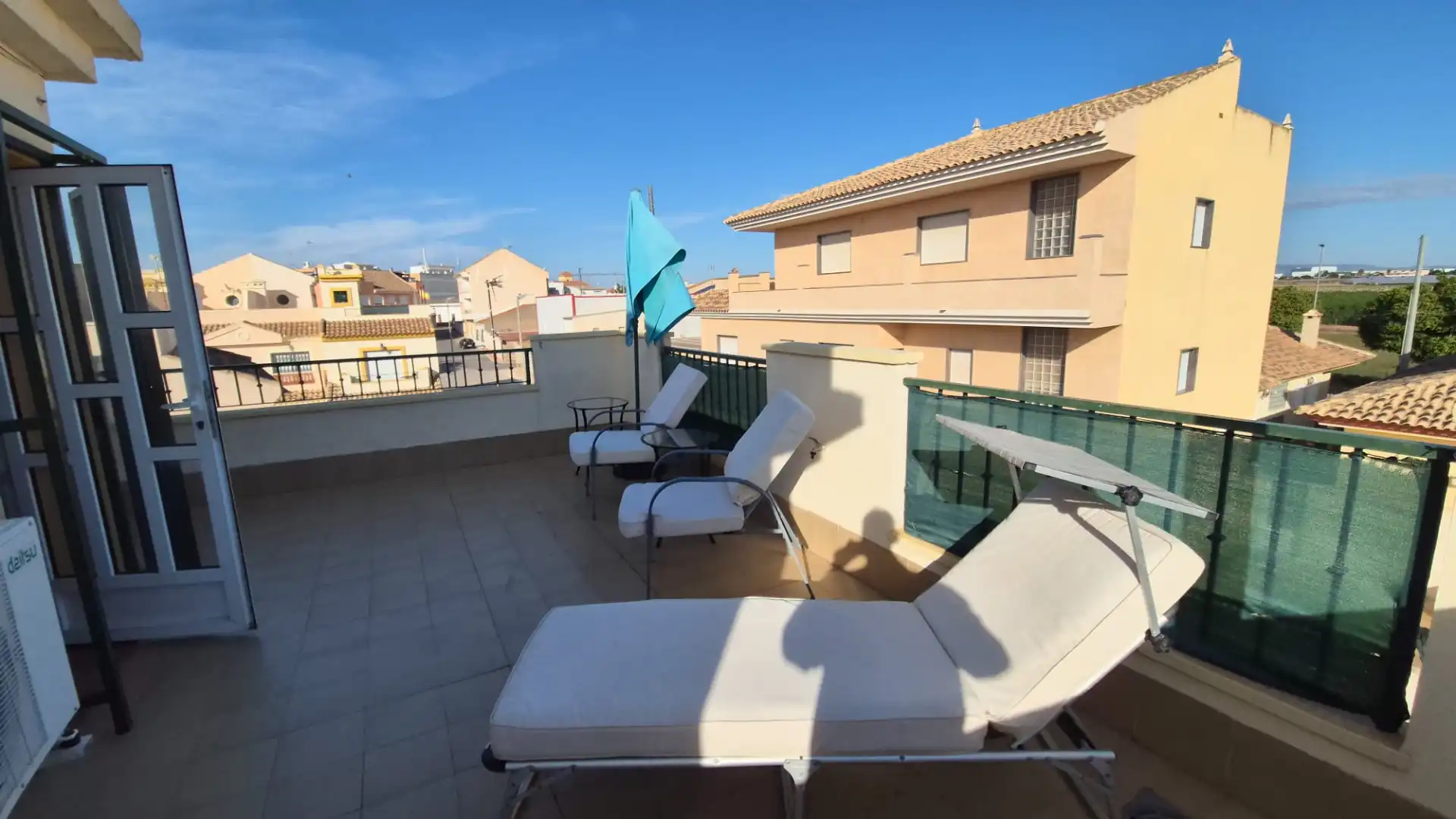 Terrace of Detached homes for sale in Dolores de Pacheco - Santa Rosalía