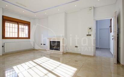 Living room of Apartment for sale in Los Montesinos  with Air Conditioner