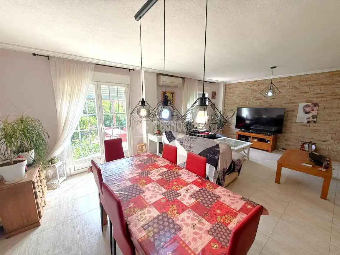 Comedor de Casa adosada en venta en Seseña con Aire acondicionado