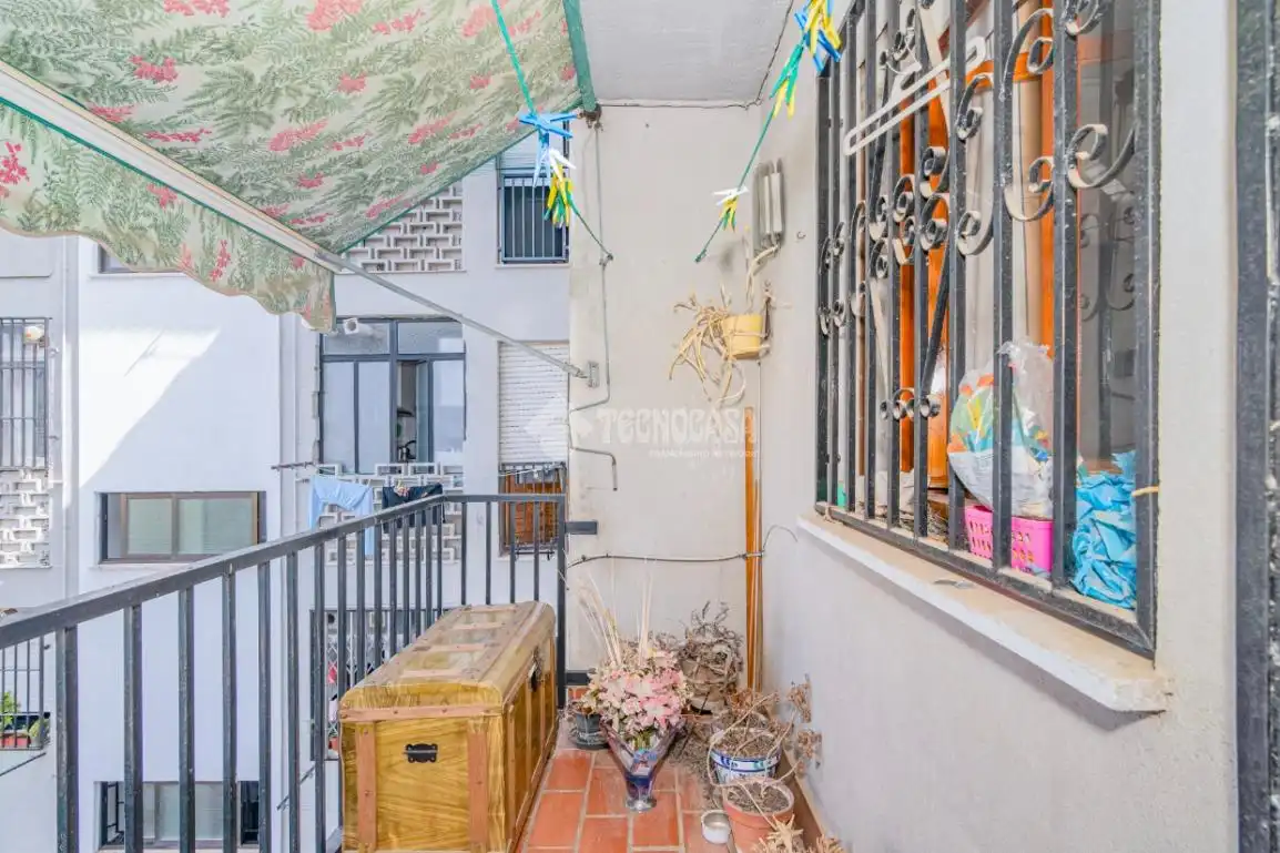 Terraza de Piso en venta en Granada con Calefacción, Amueblado y Balcón