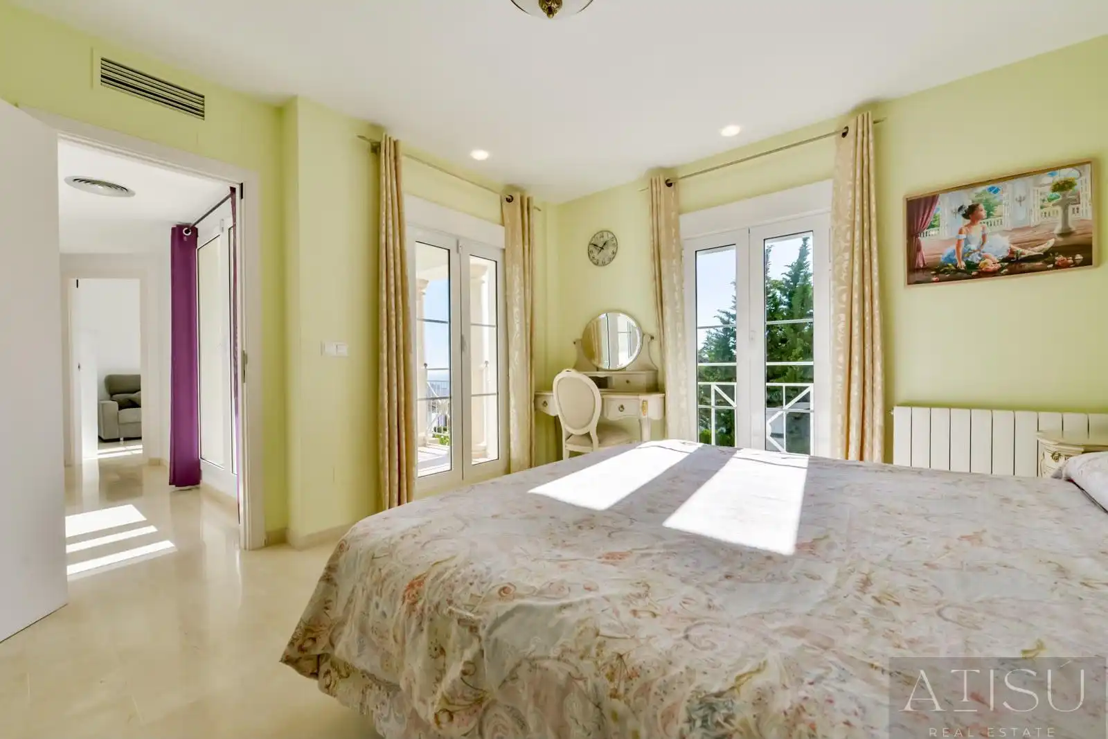 Villa con piscina in vendita a Golf Bahia, imagen 25