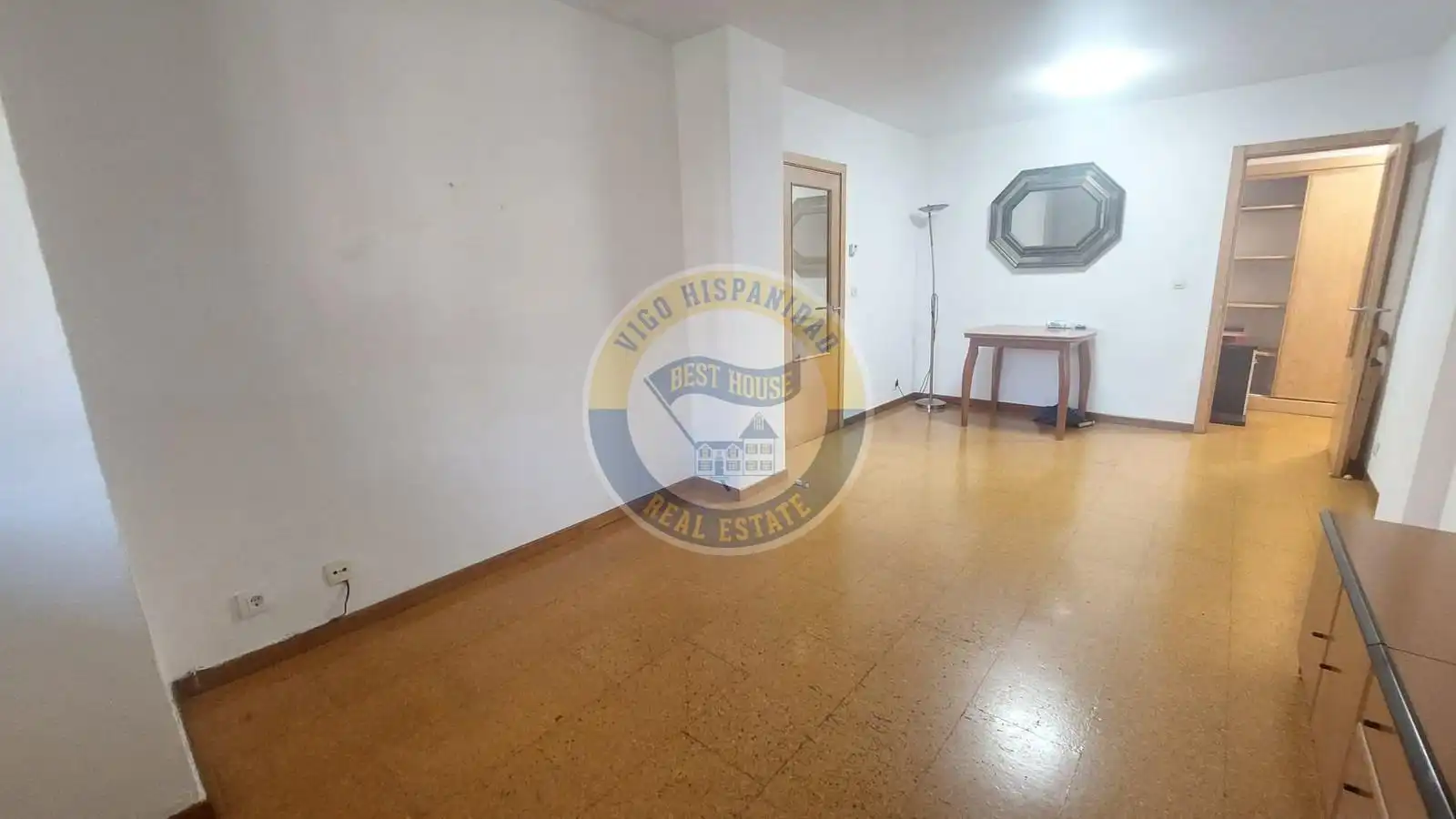 Piso en venta en Vigo  con Calefacción