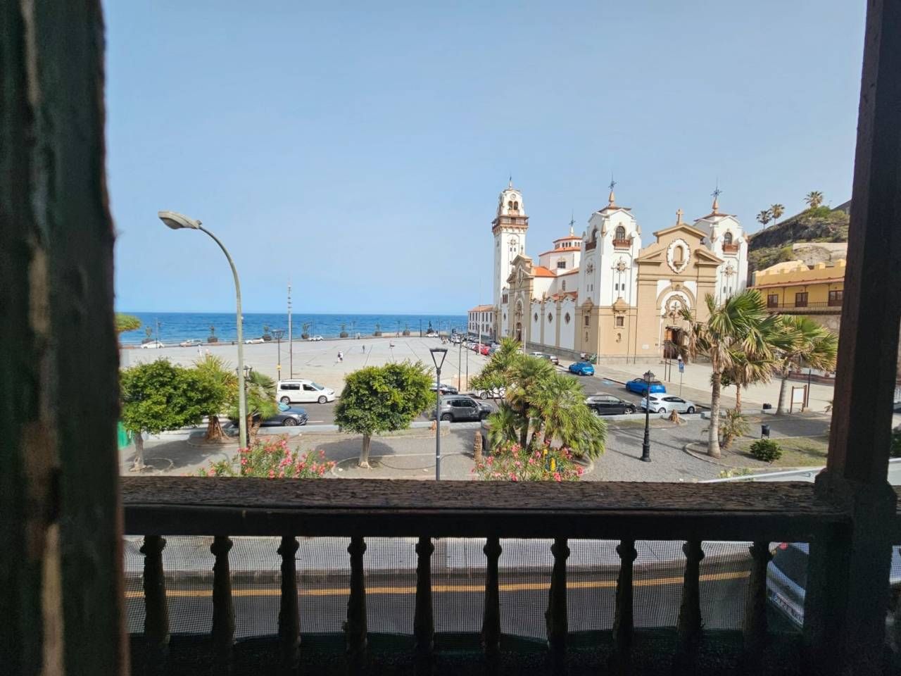 Vista exterior de Casa o xalet en venda en Candelaria amb Terrassa i Balcó