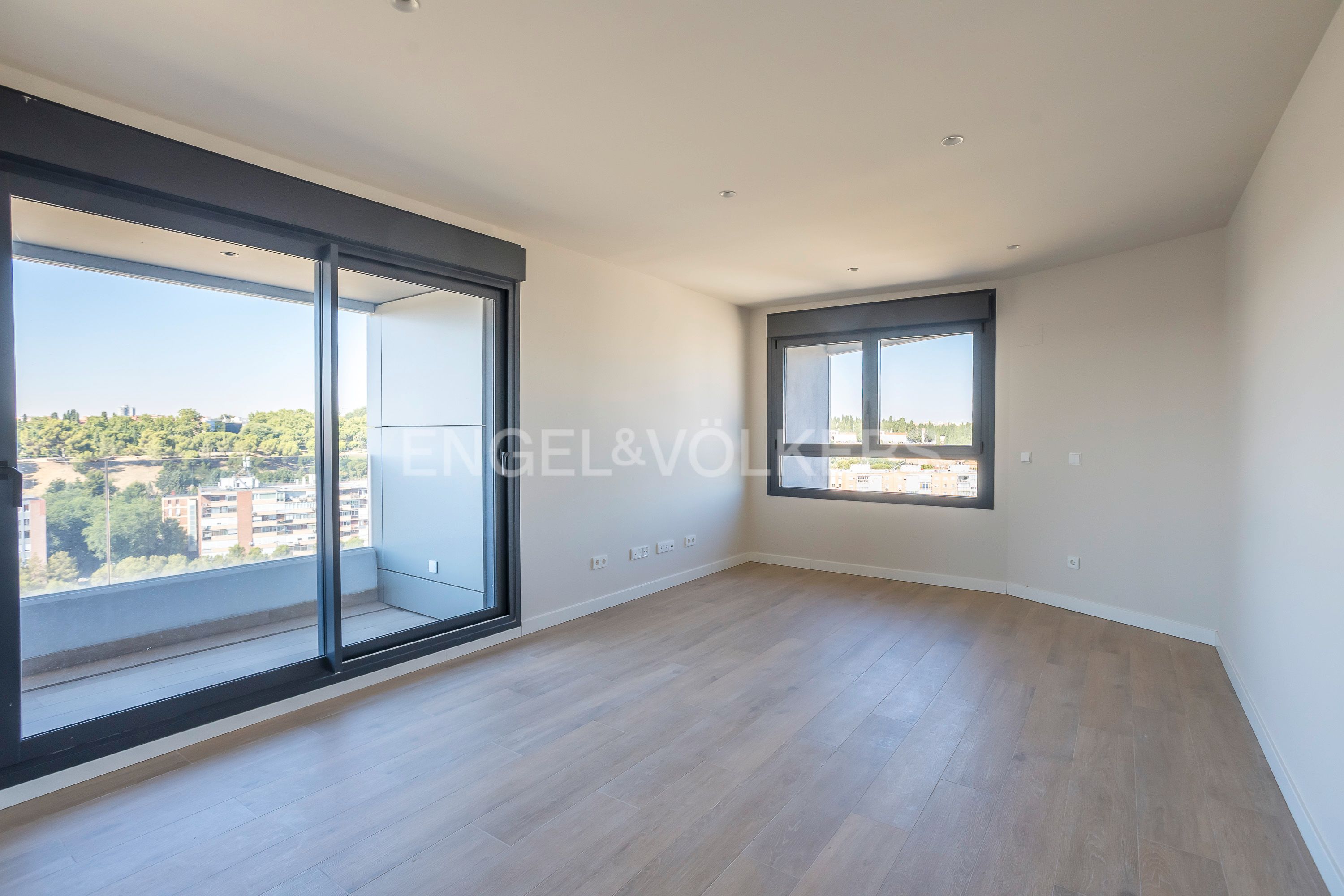 Dormitori de Apartament de lloguer en  Madrid Capital amb Aire condicionat, Calefacció i Terrassa