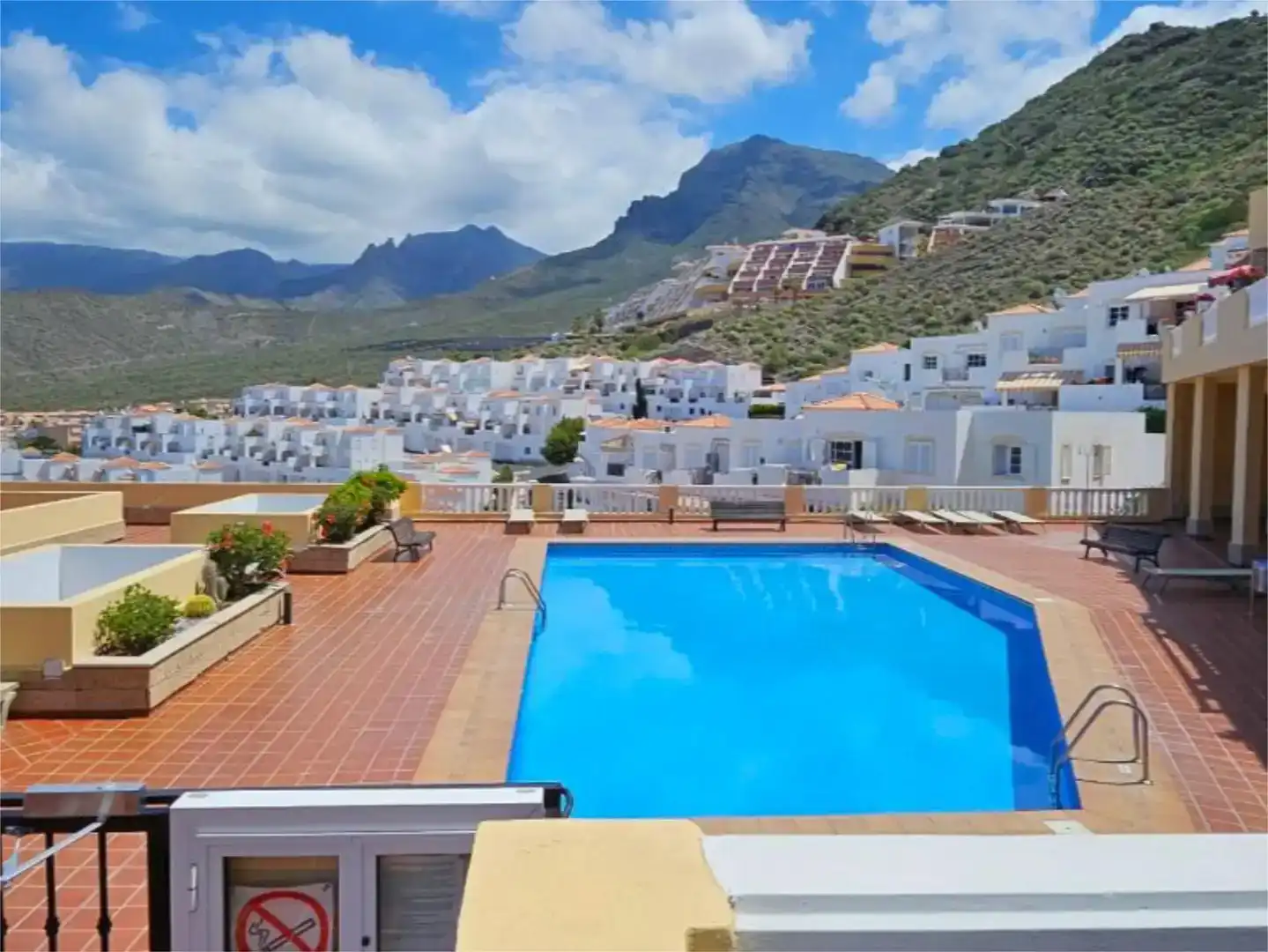 Vista exterior de Apartament en venda en Adeje