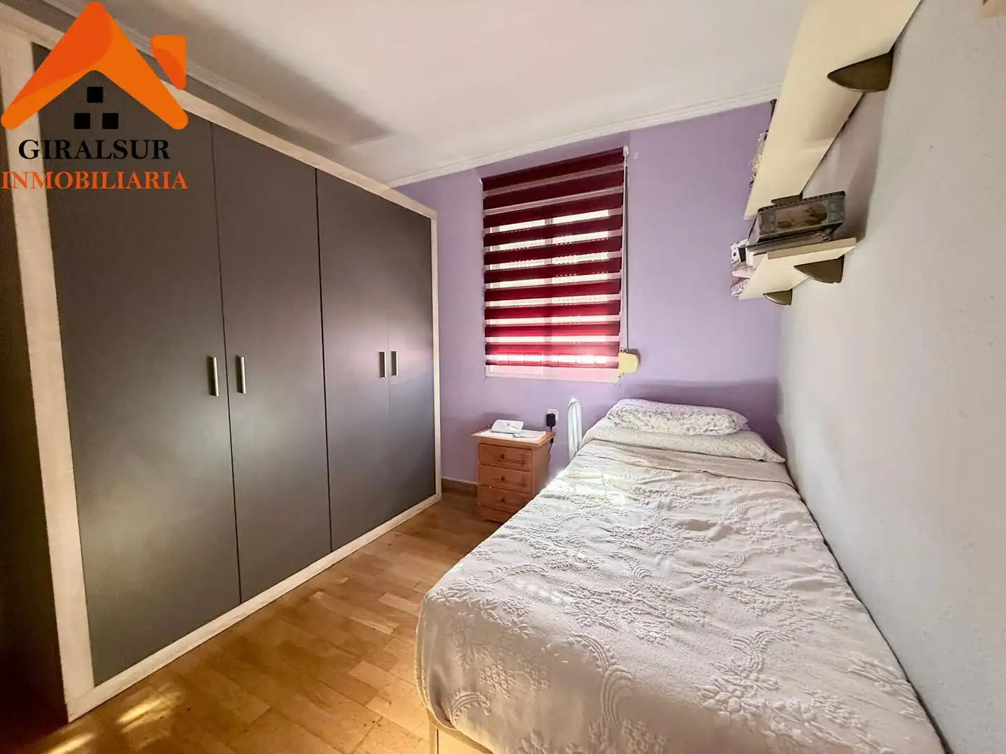 Bedroom of Flat for sale in Sevilla  with Air Conditioner and Terrace