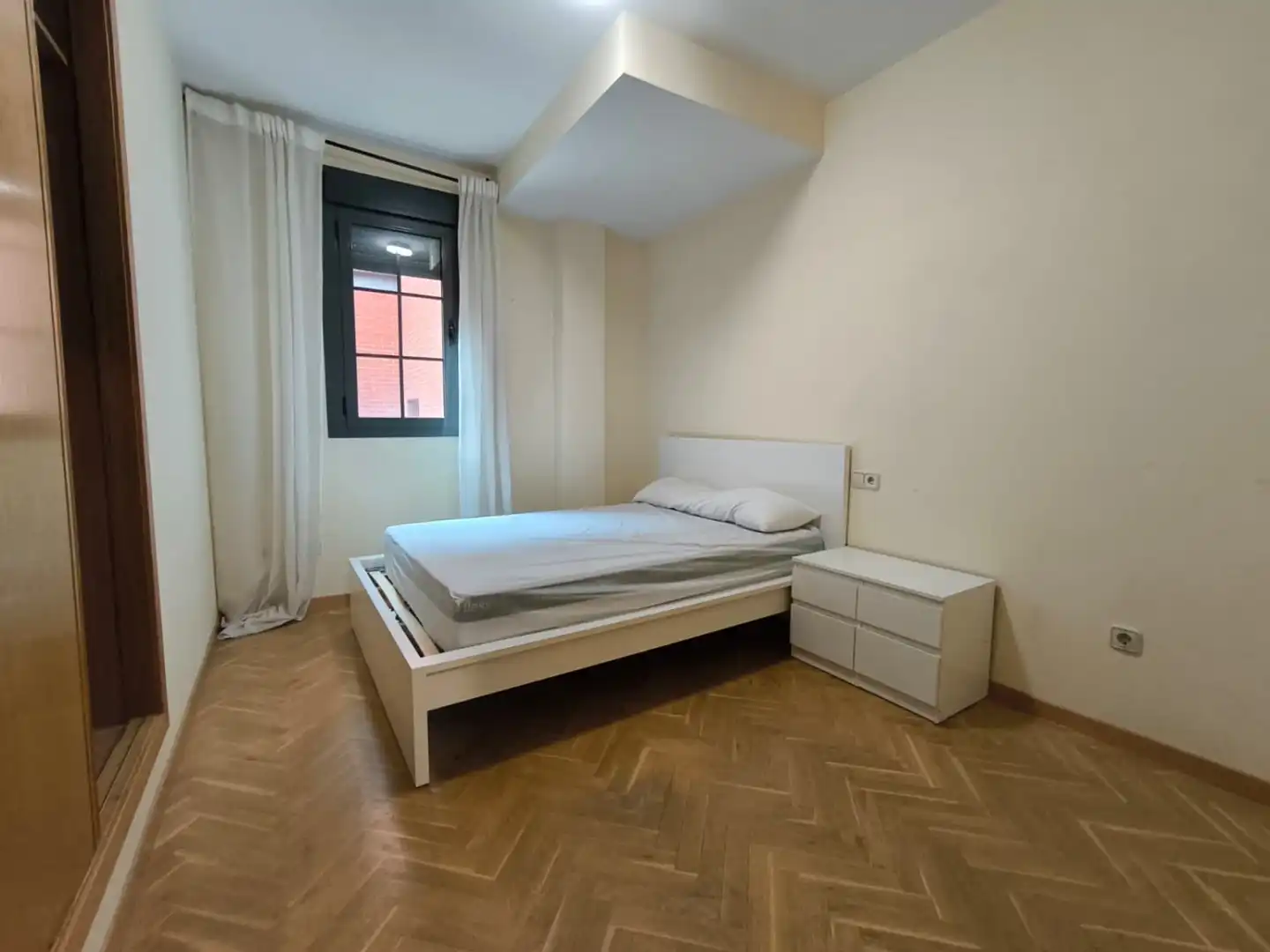 Bedroom of Flat for rent in Murcia  with Air Conditioner, Furnished and Washing machine