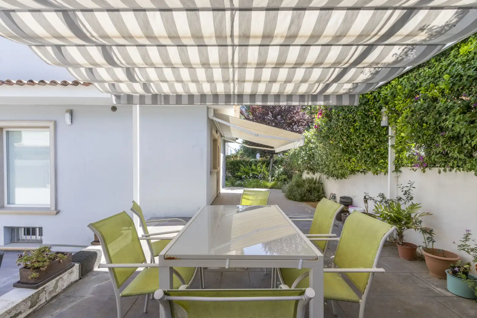 Terraza de Casa o chalet en venta en Paterna con Aire acondicionado, Calefacción y Jardín privado
