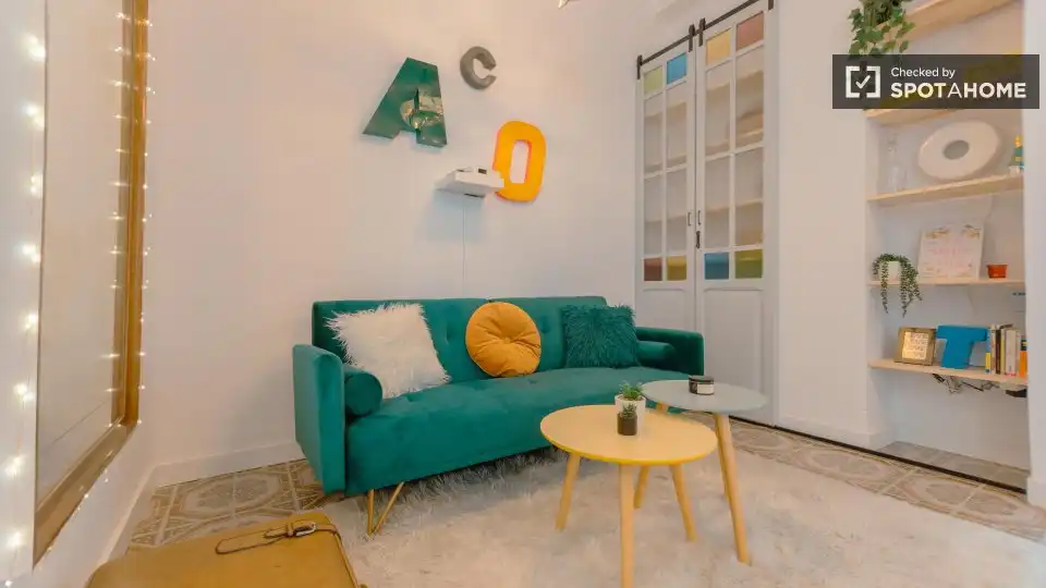 Flat with terrace to rent in L'Eixample, imagen 2