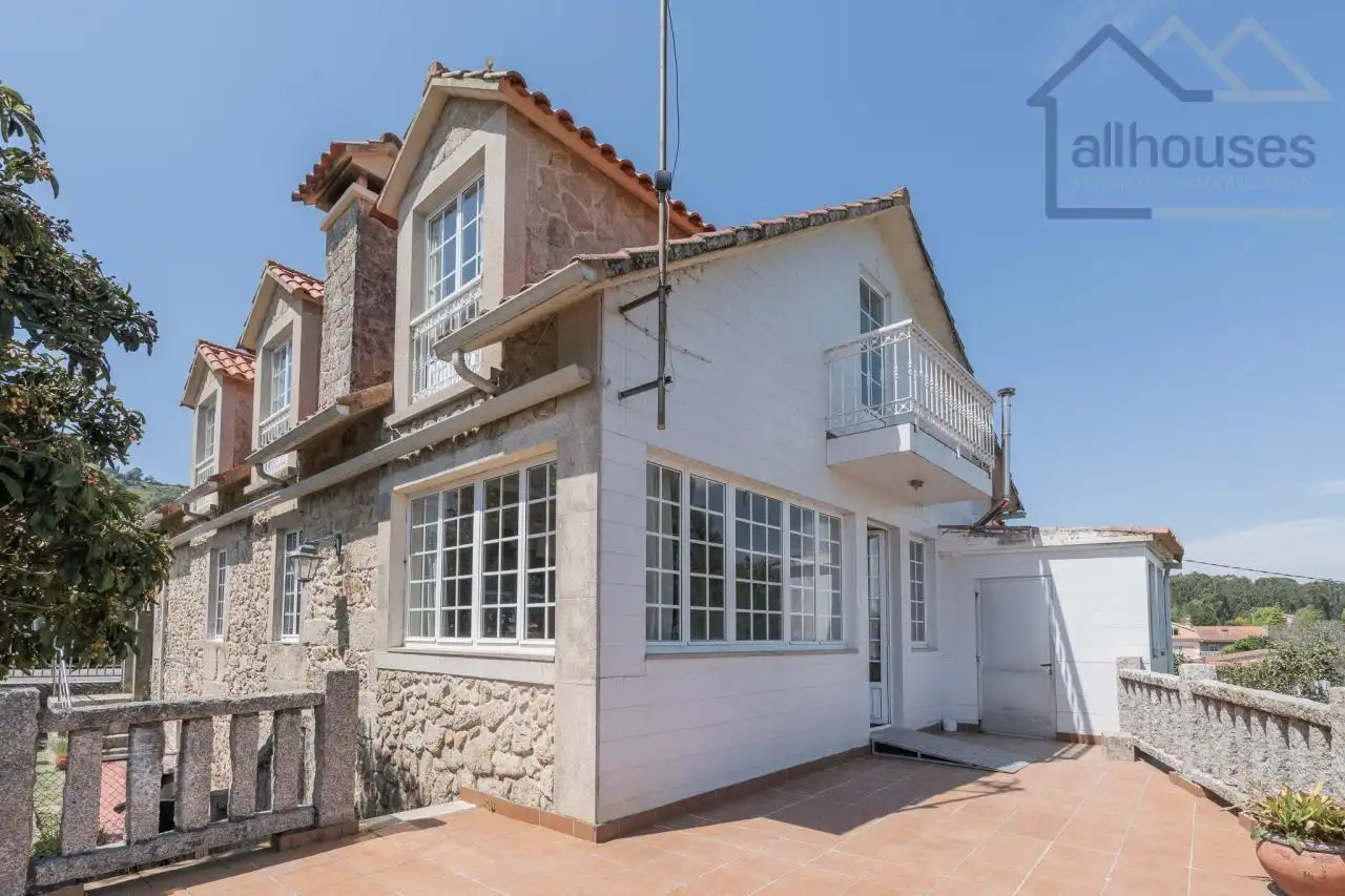 Casa rústica amb terrassa en venda a A Guarda, imagen 5