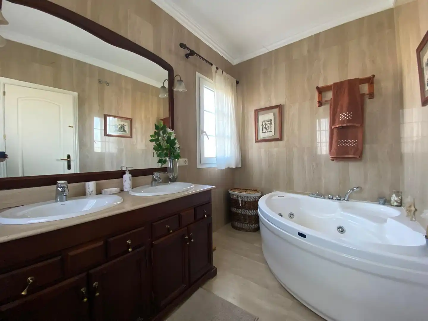 Baño de Casa o chalet en venta en Badajoz con Aire acondicionado, Jardín privado y Terraza