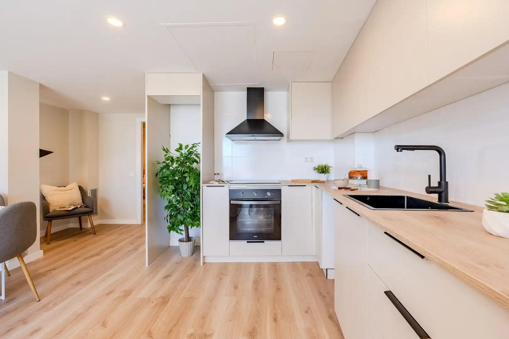 Piso en venta en Antoni de Capmany, El Palau - Escorxador