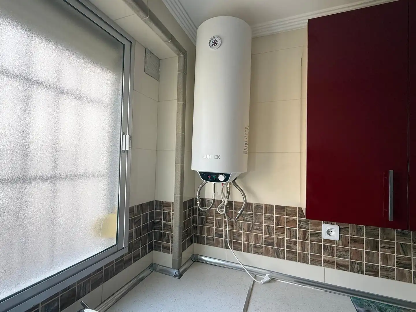 Baño de Piso en venta en Dos Hermanas con Aire acondicionado, Calefacción y Amueblado