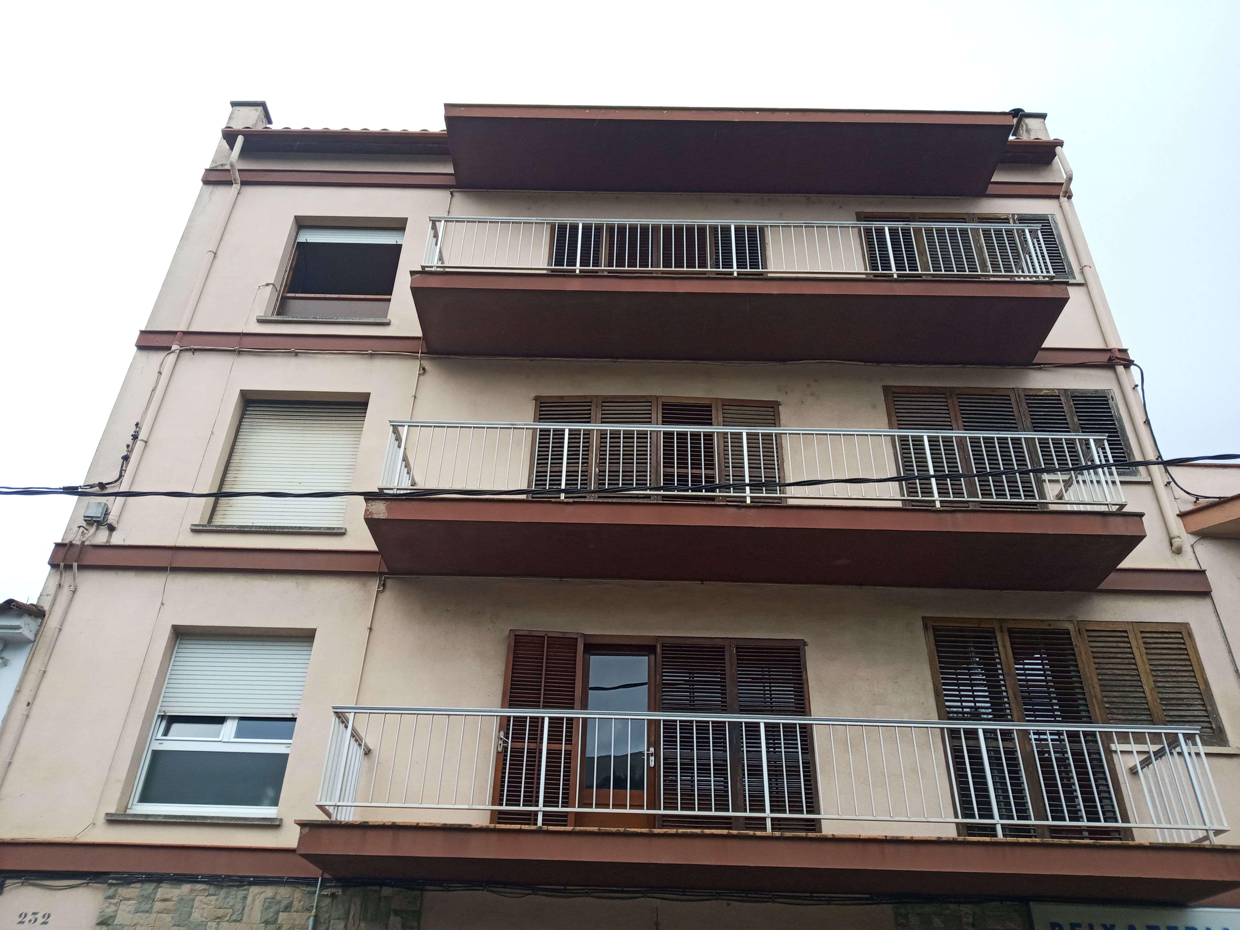 Building for sale in Sarrià de Ter