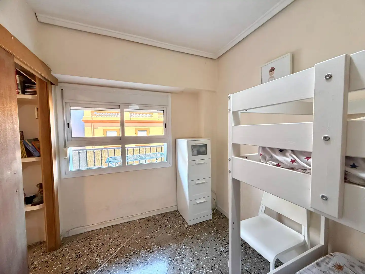 Dormitori de Pis en venda en Valencia amb Aire condicionat i Balcó