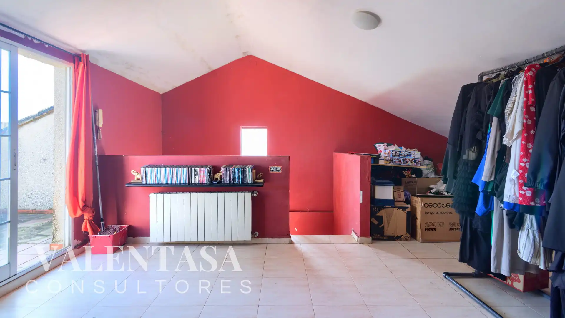 Houses for sale in L'Eliana  with Air Conditioner, Heating and Private garden