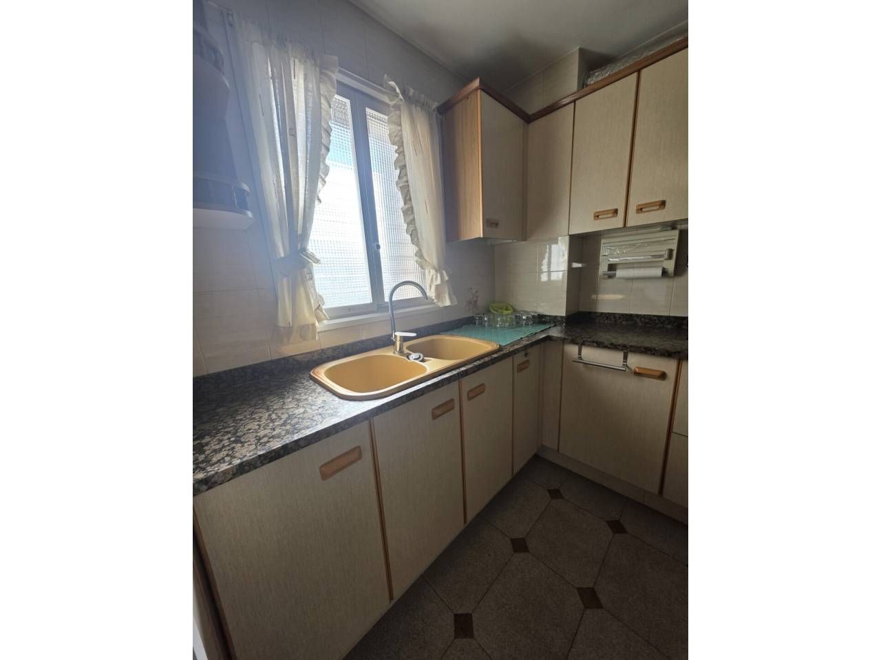 Cuina de Pis en venda en Manresa amb Aire condicionat, Calefacció i Terrassa