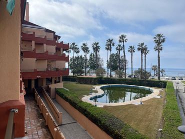 Pis amb piscina en venda a Calle Paseo Marítimo