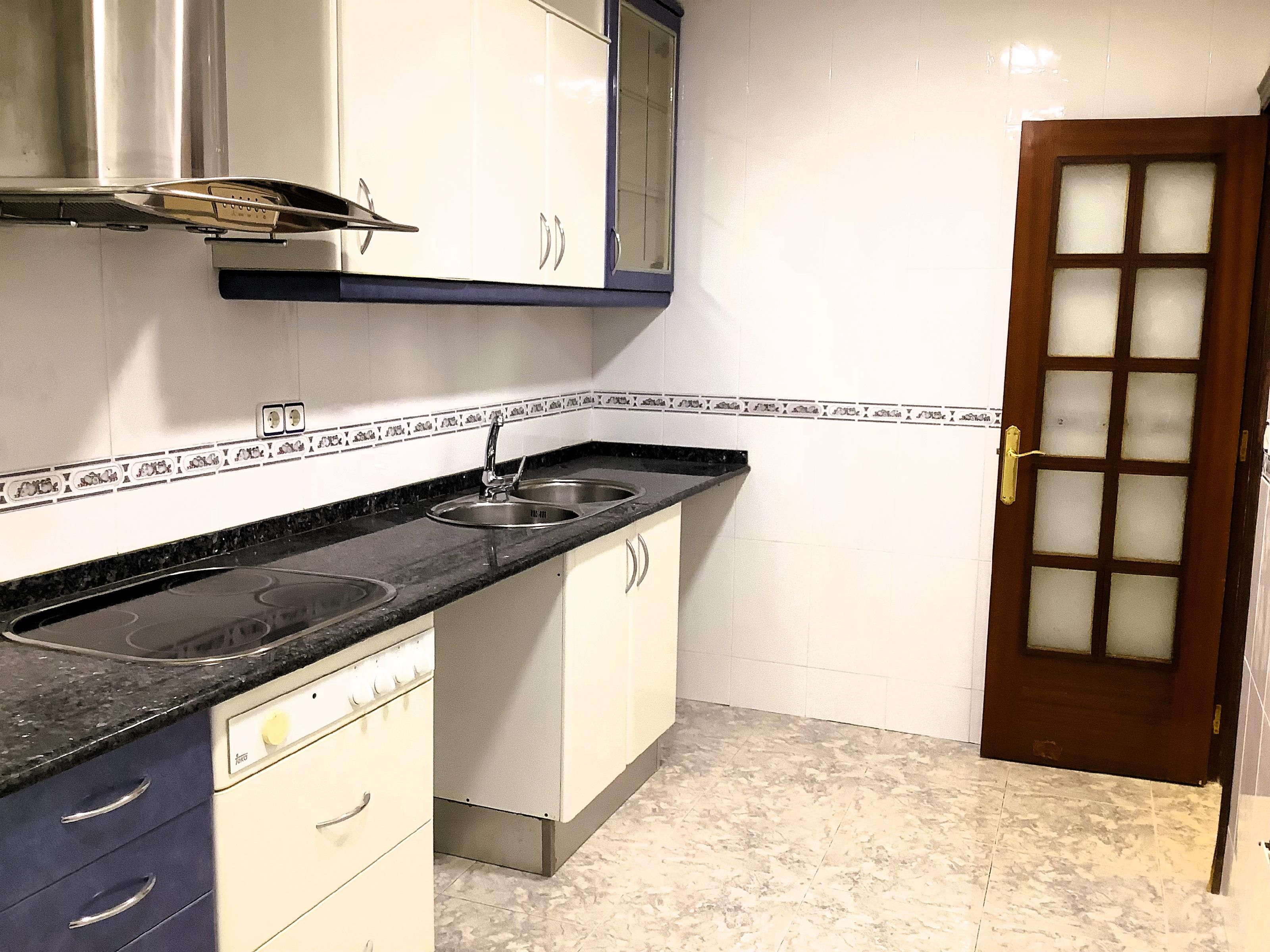 Kitchen of Flat for sale in Mataró  with Air Conditioner and Heating