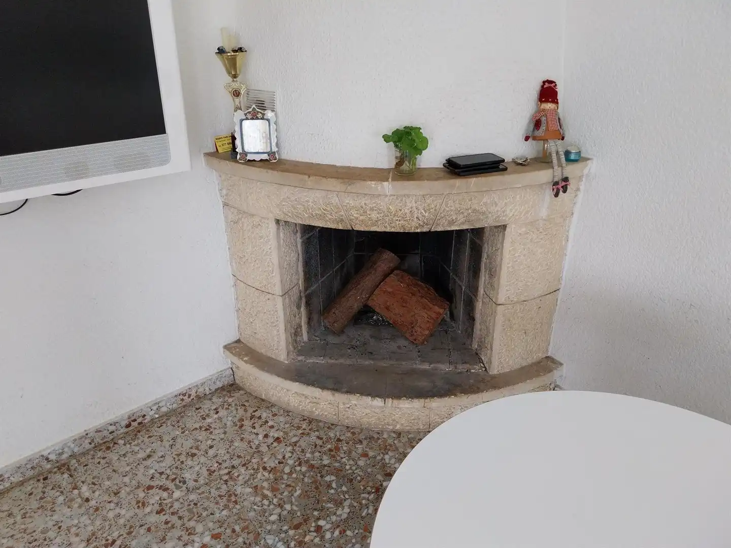 Sala d'estar de Casa adosada en venda en El Vendrell amb Terrassa i Piscina