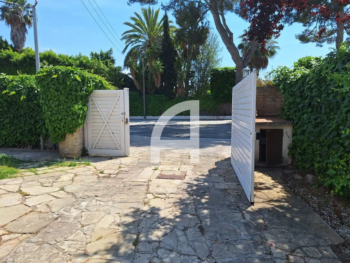 Vista exterior de Casa o chalet de alquiler en Sitges con Calefacción, Jardín privado y Parquet