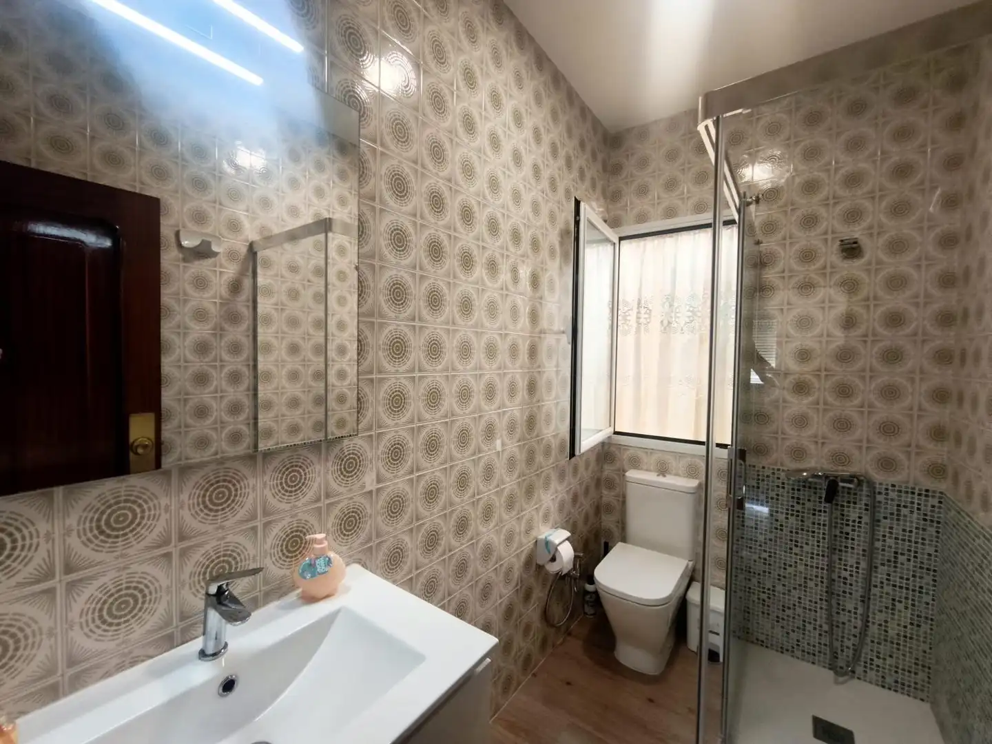 Bathroom of Attic for rent in Maracena  with Terrace, Furnished and Balcony